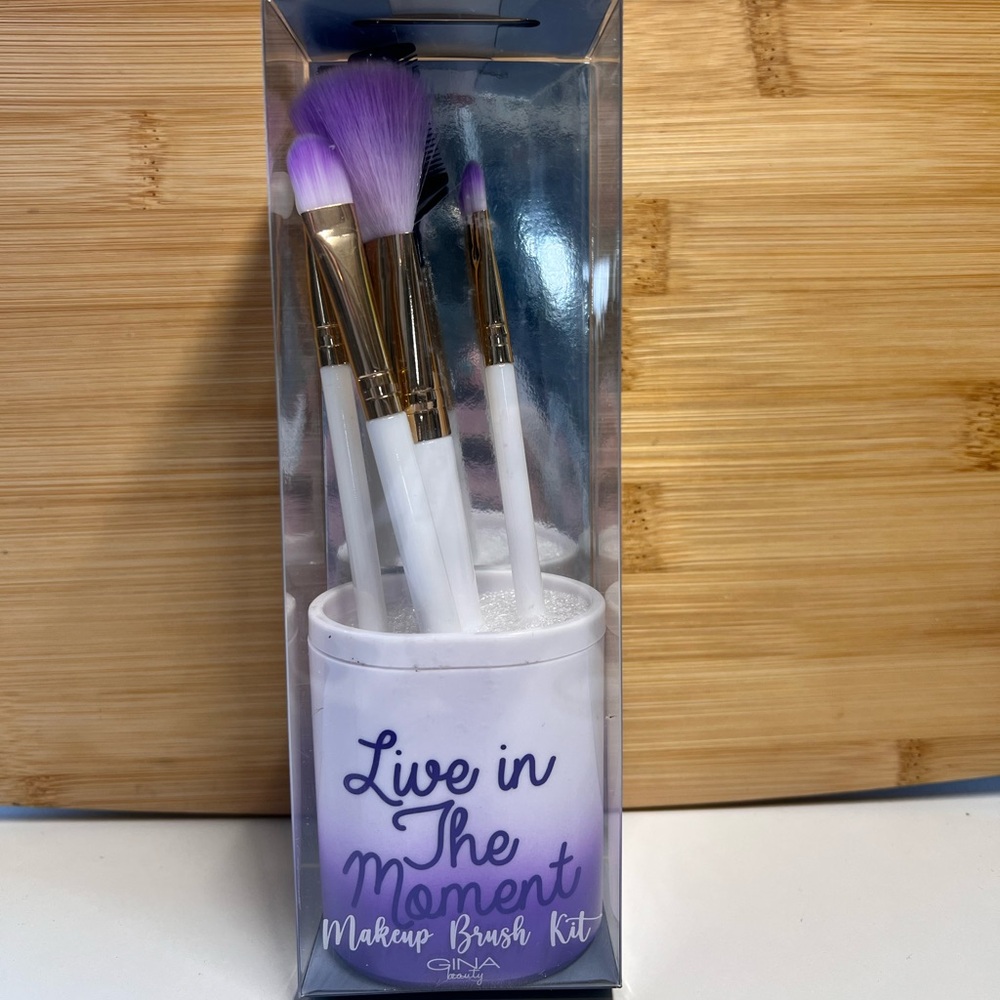 Purple and White Makeup Brush Set